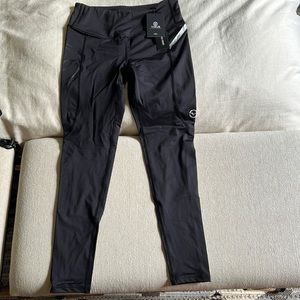 Virus Leggings